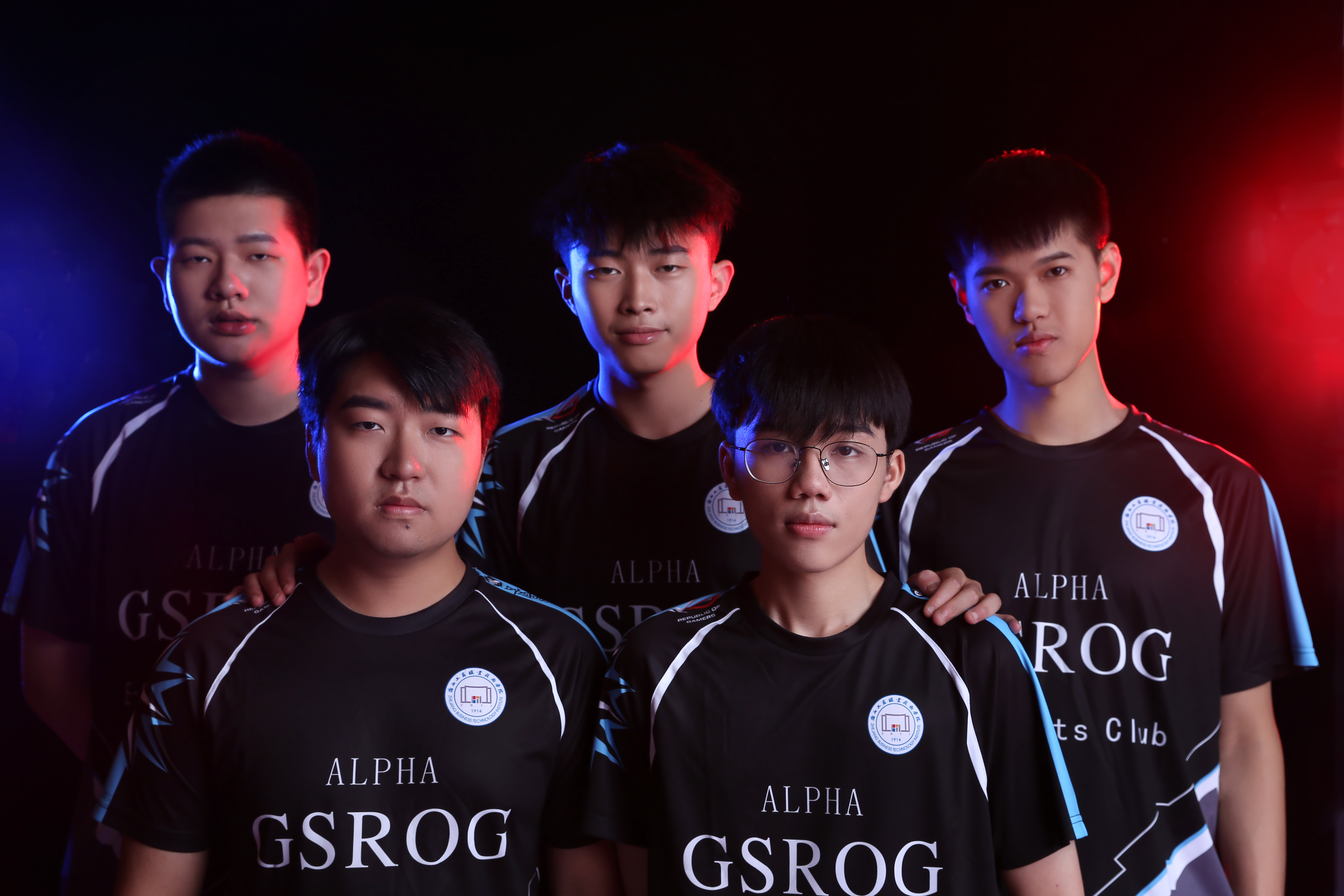 aoa体育直播-竞技精神：国际选手同台竞技！