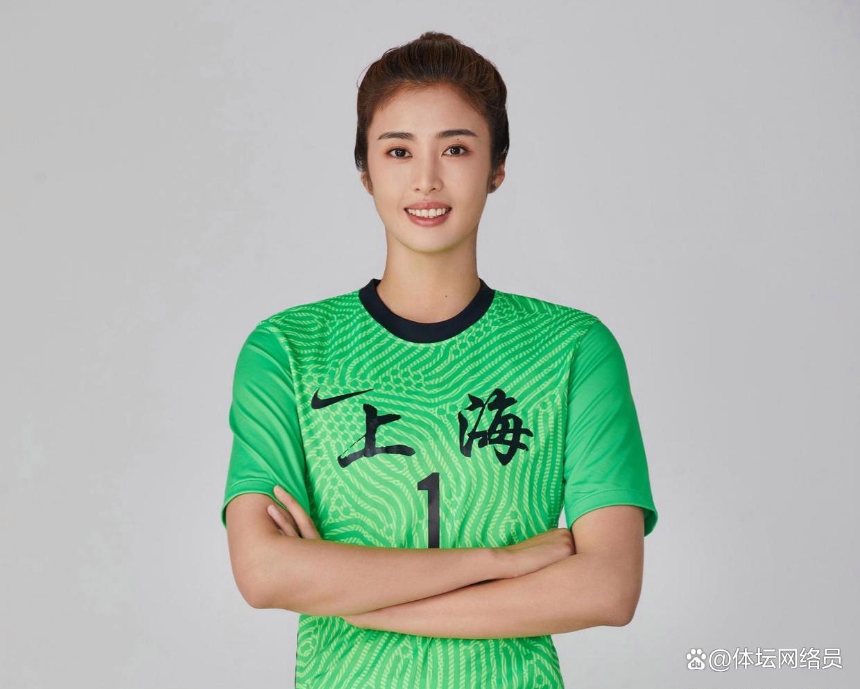 近期足球赛事女运动员技术特点显著的简单介绍