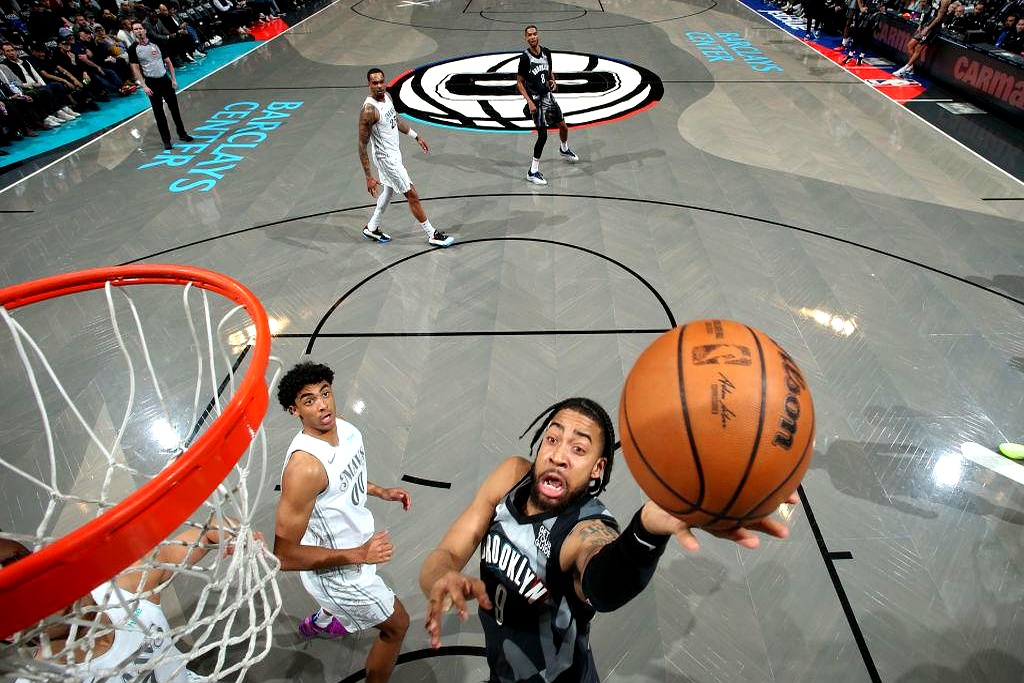 篮网遭独行侠绝杀，主场不敌对手的简单介绍