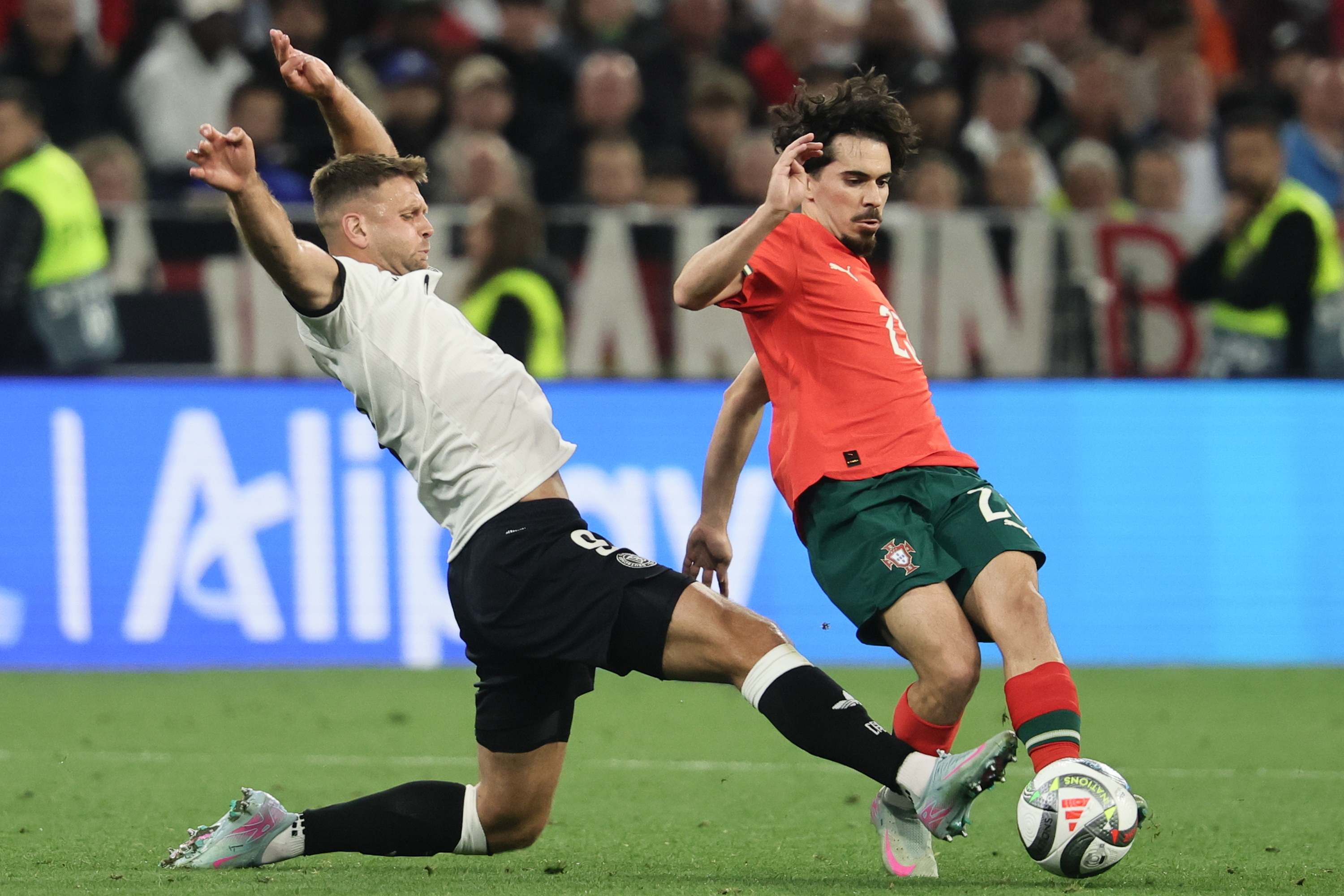 欧洲球队备战即将进行的国际比赛，状态亮眼的简单介绍