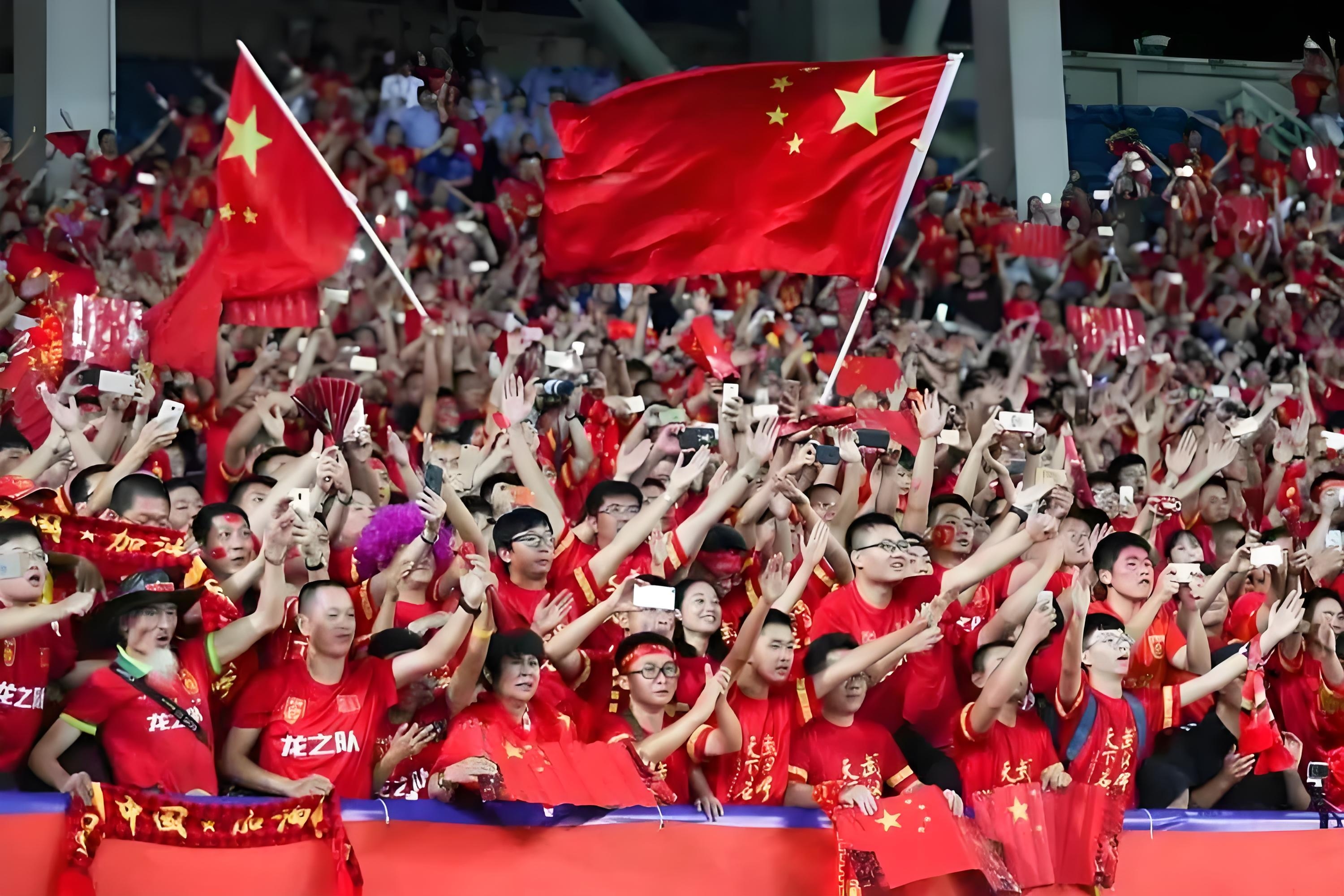 包含亚洲足球赛场首次涌现中国球队，实力惊人的词条